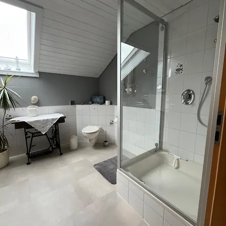 Froehlich Wohnen In Froelich *